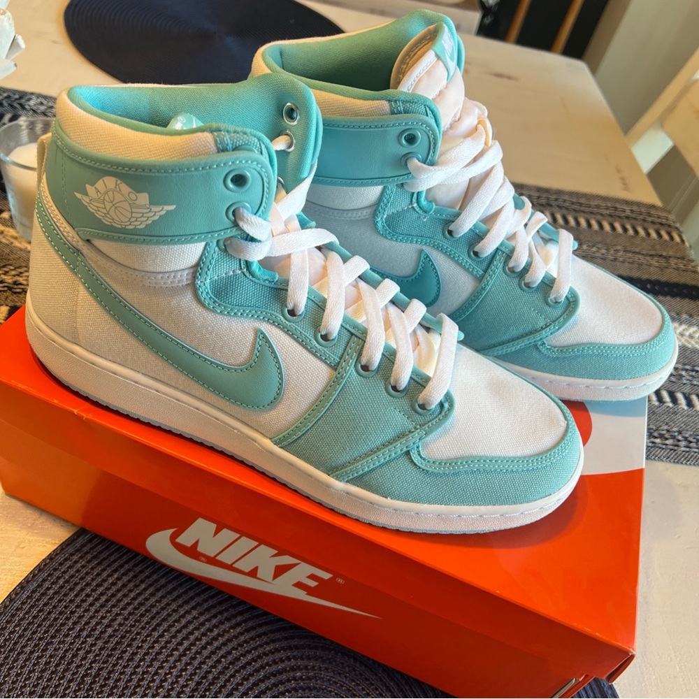 Nike Men’s Air Jordan 1 - A.J.K.O Turquoise and White Sz 9.5